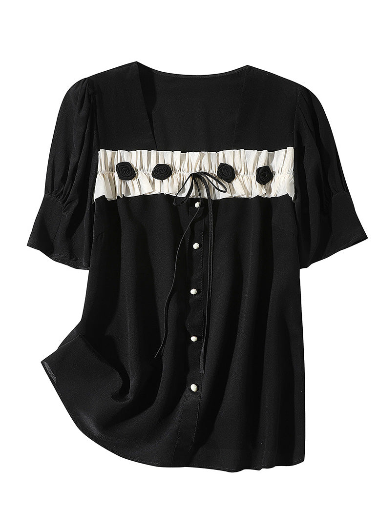 Effortlessly Elegant Top with a Timeless Design