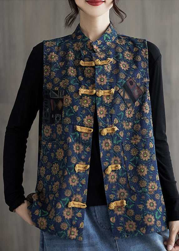 Classic Vintage Coat with a Flattering Fit