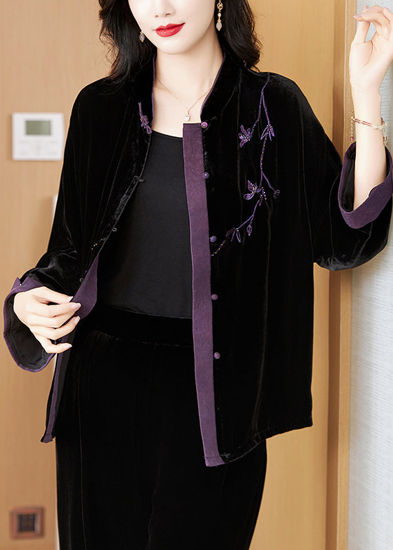 Classic Vintage & Enduringly Stylish Coat