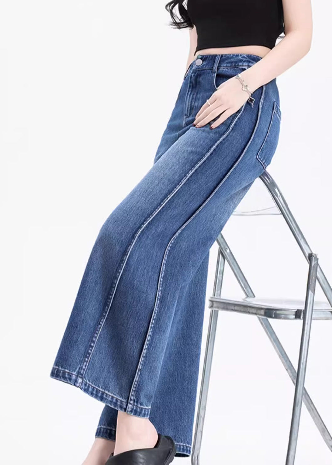Elegantly Styled Pants for Everyday Wear