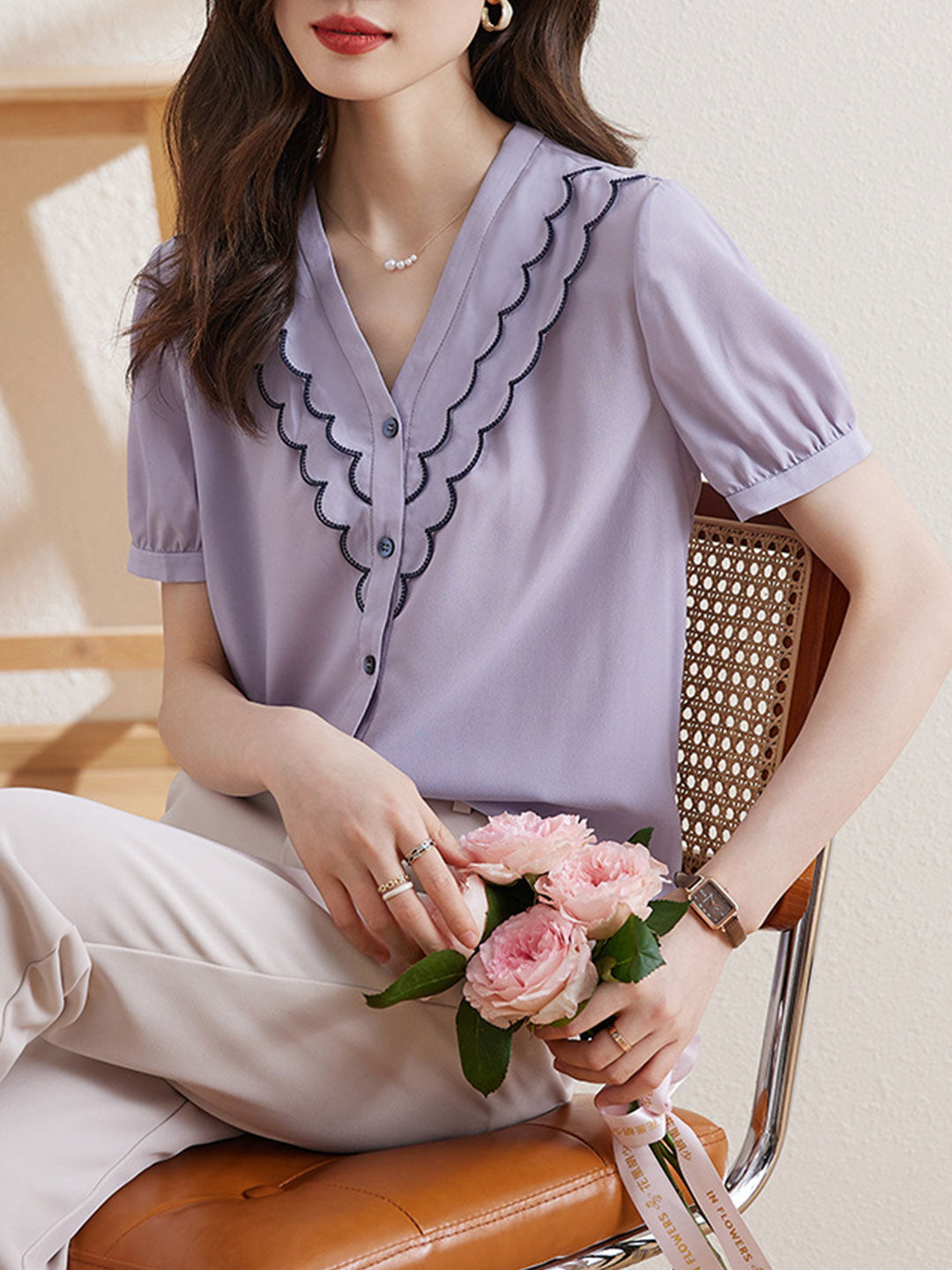 Well Tailored Top with a Graceful Silhouette