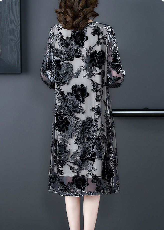 Sophisticated Dress with a Clean Classic Look
