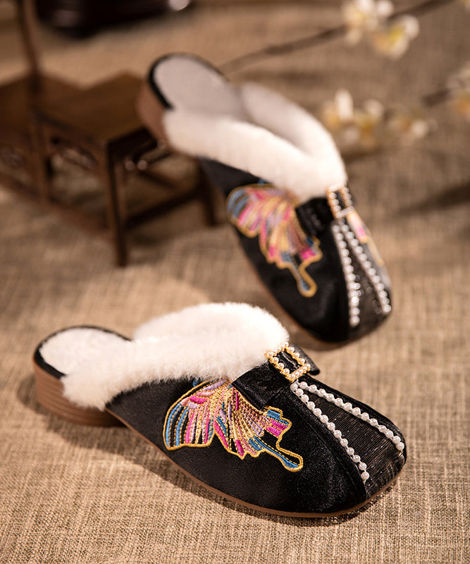 Chic Orthopedic Slippers with Unique Design