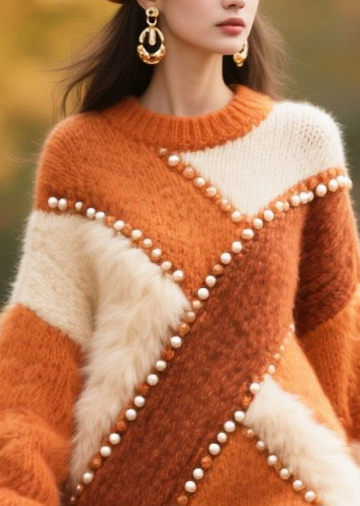 Effortlessly Elegant Sweater with a Timeless Design