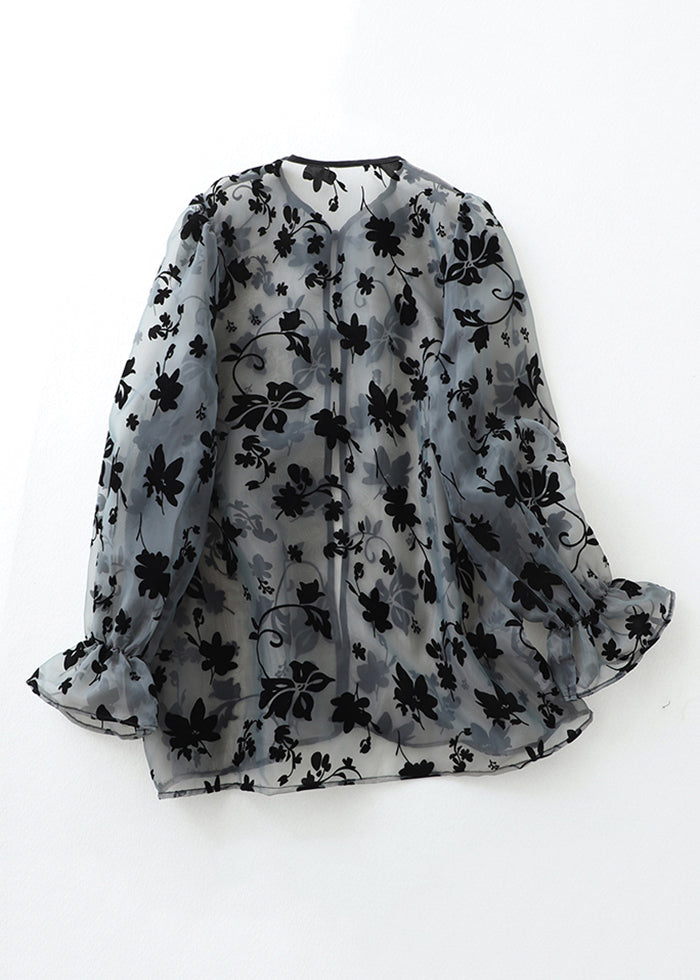 Beautifully Finished Blouse in a Timeless Design