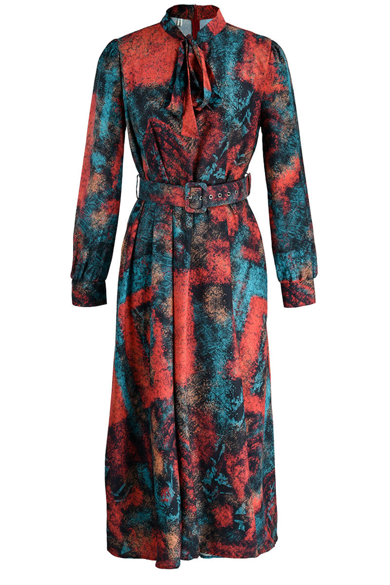 Classic Vintage & Enduringly Stylish Dress