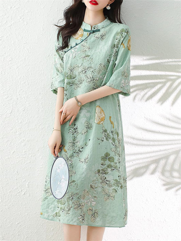 Well Tailored Dress with a Graceful Silhouette