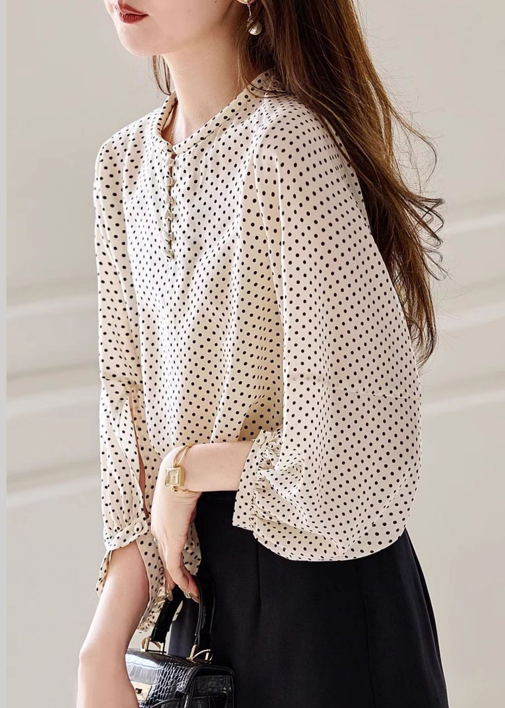 Polished Top with an Effortless Classic Look