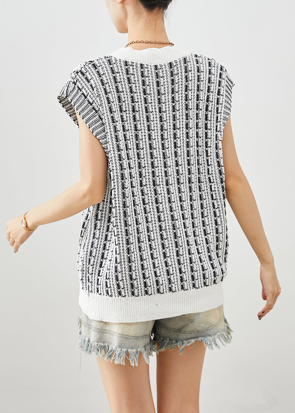 Beautifully Finished Garment in a Timeless Design