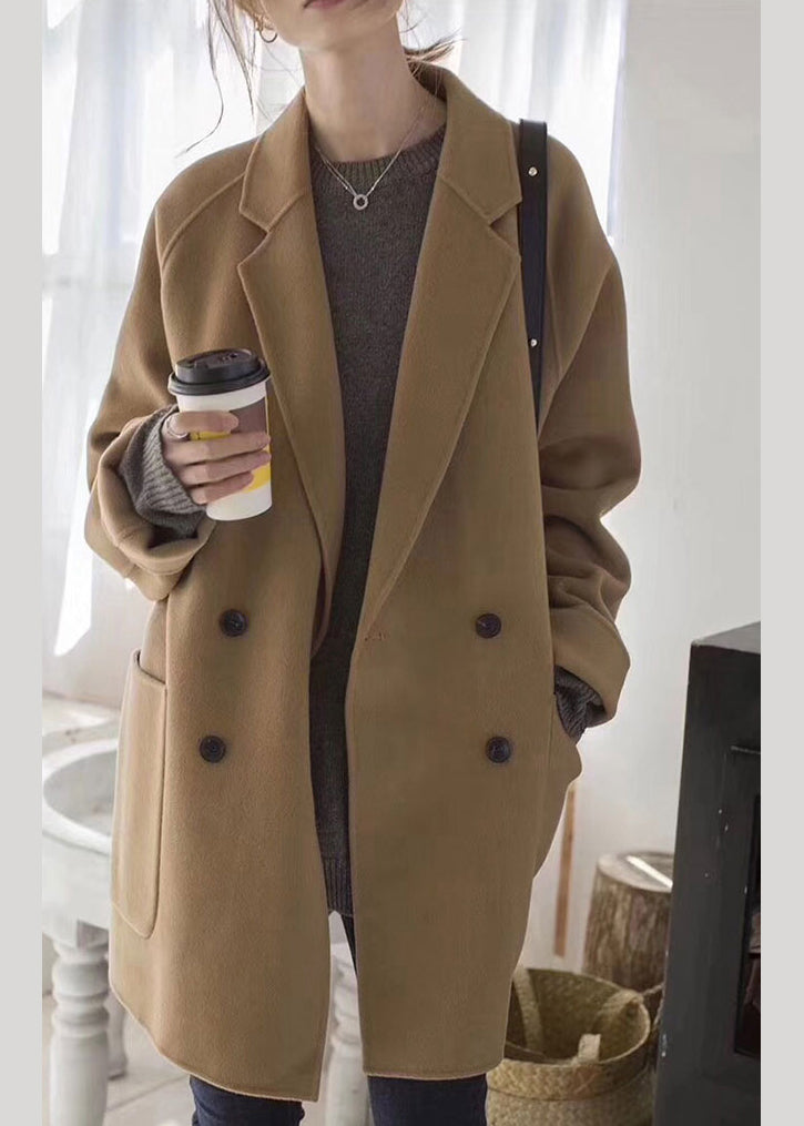 Sophisticated Coat with a Clean Classic Look