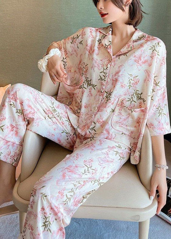 Casually Elegant Garment with a Refined Edge