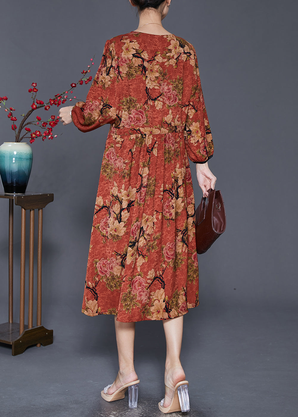 Classic Vintage Dress with a Flattering Fit