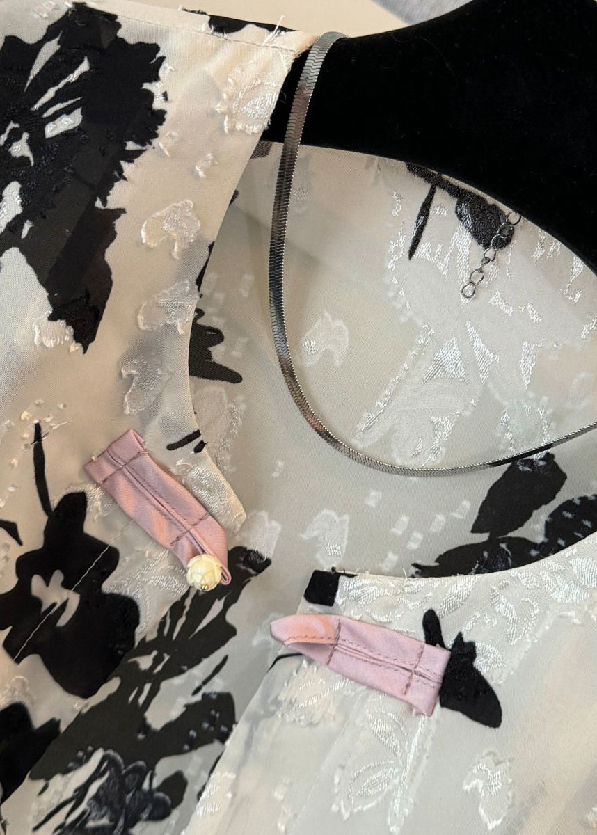 Gracefully Styled Blouse for Any Occasion