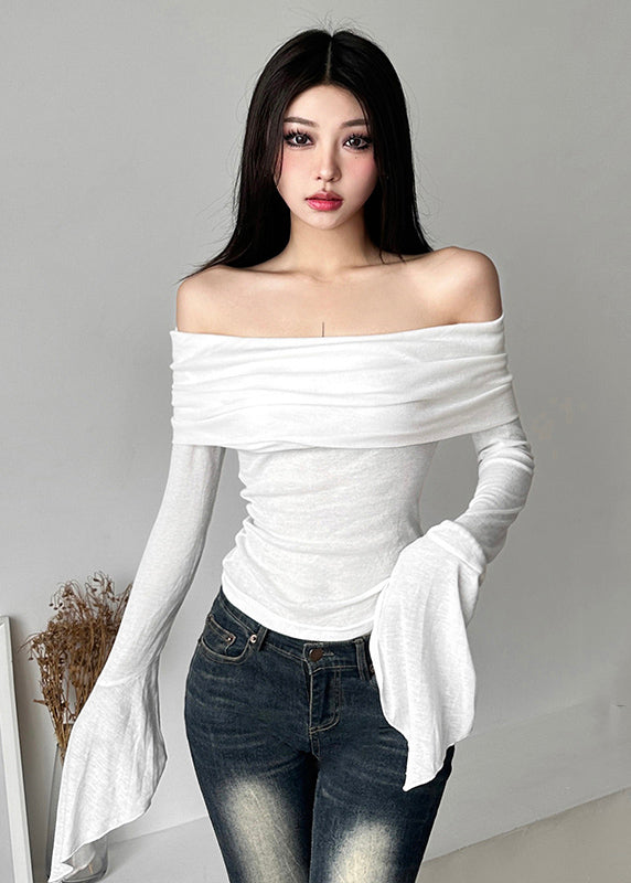 Well Tailored Top with a Graceful Silhouette