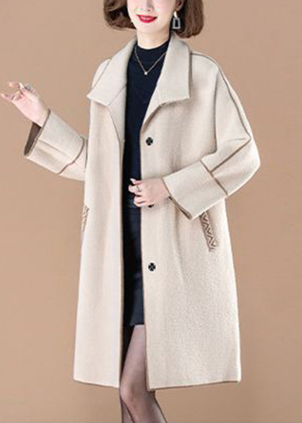 Elegantly Styled Coat for Everyday Wear