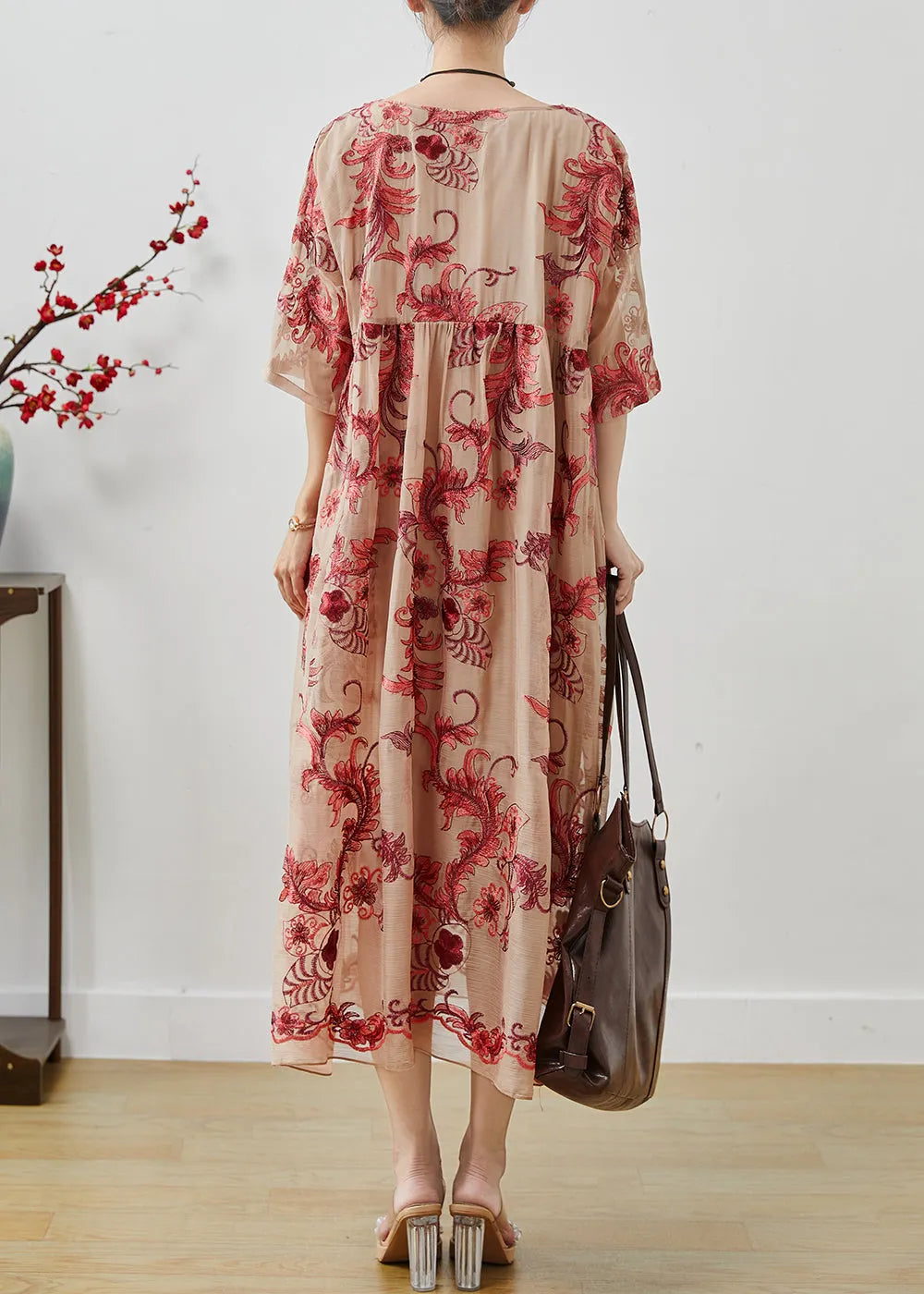 Beautifully Crafted Dress in a Classic Style