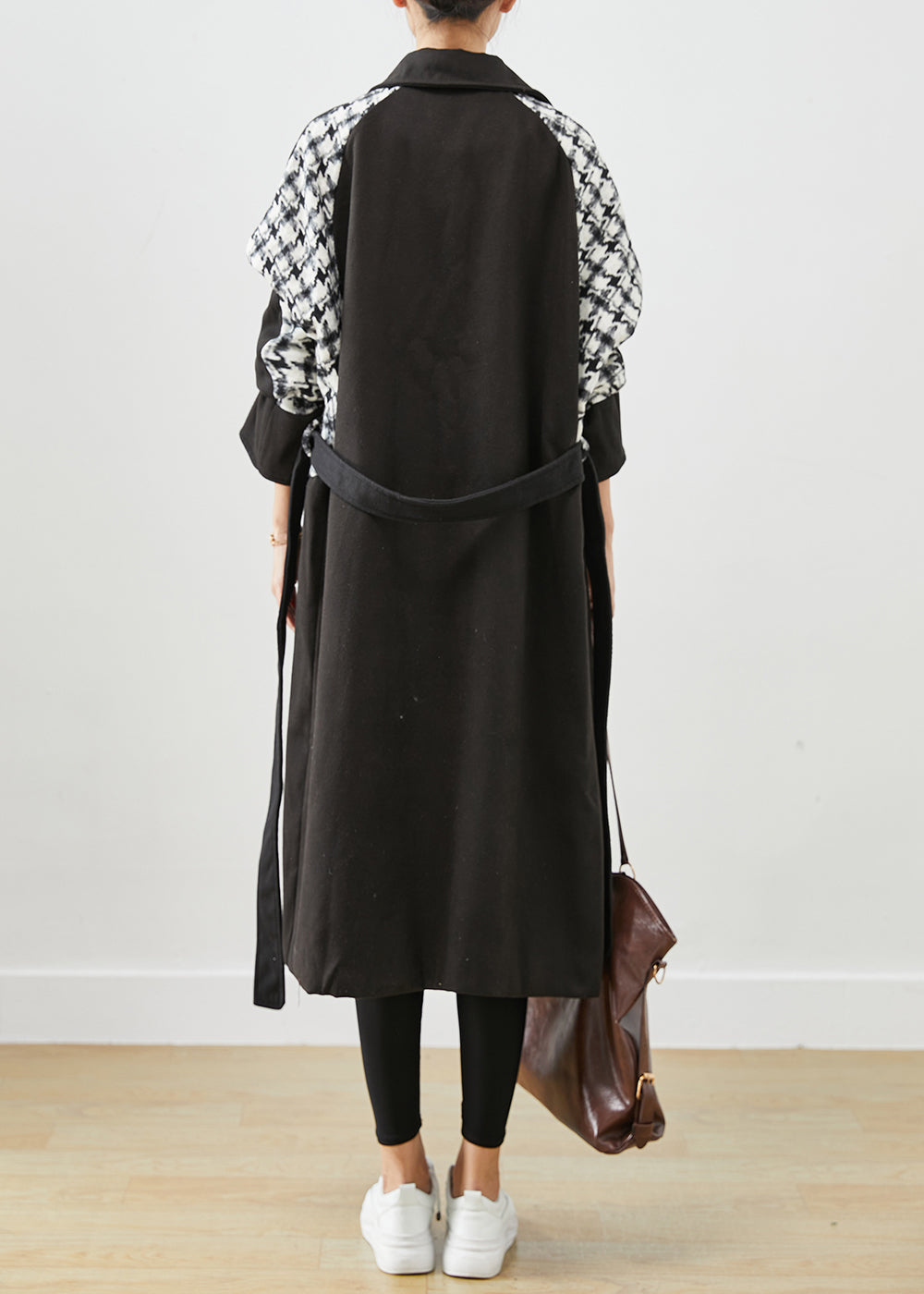 Beautifully Finished Coat in a Timeless Design