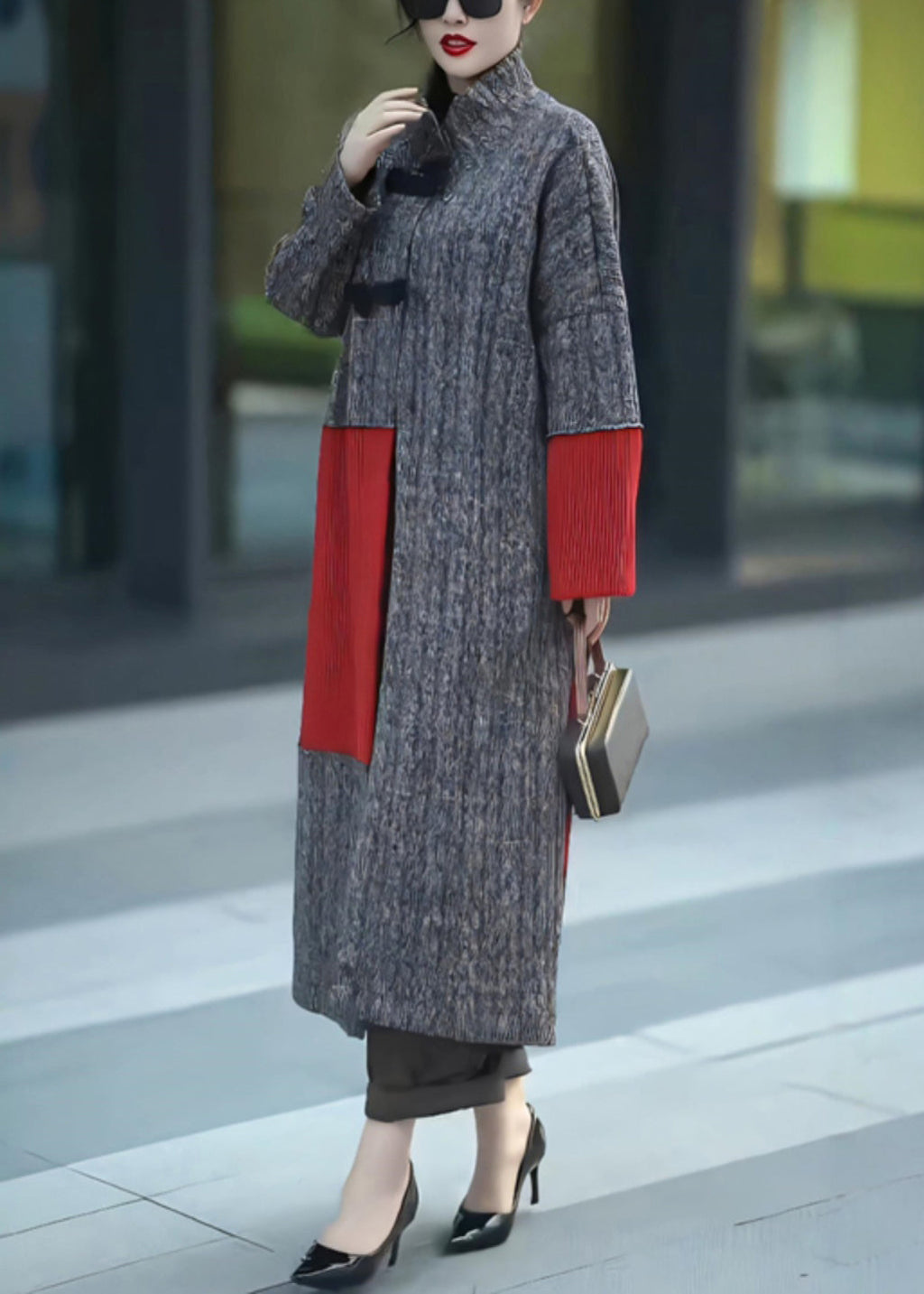 Effortlessly Elegant Coat with a Timeless Design