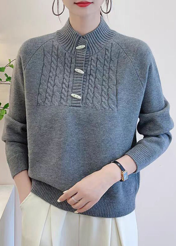 Effortlessly Elegant Sweater with a Timeless Design