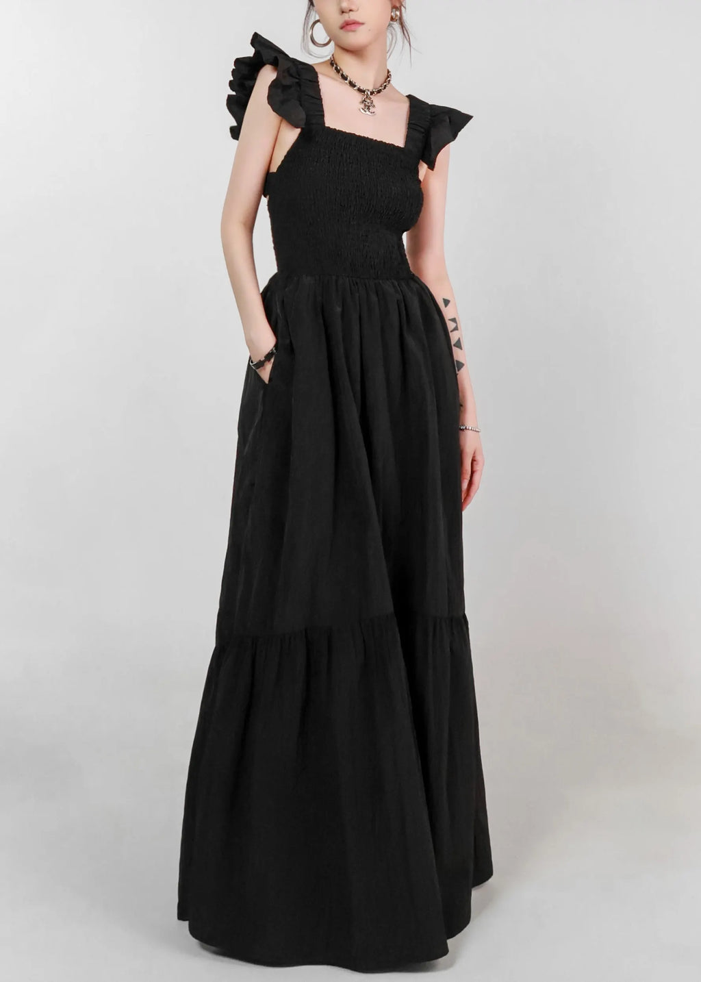 Gracefully Styled Dress for Any Occasion