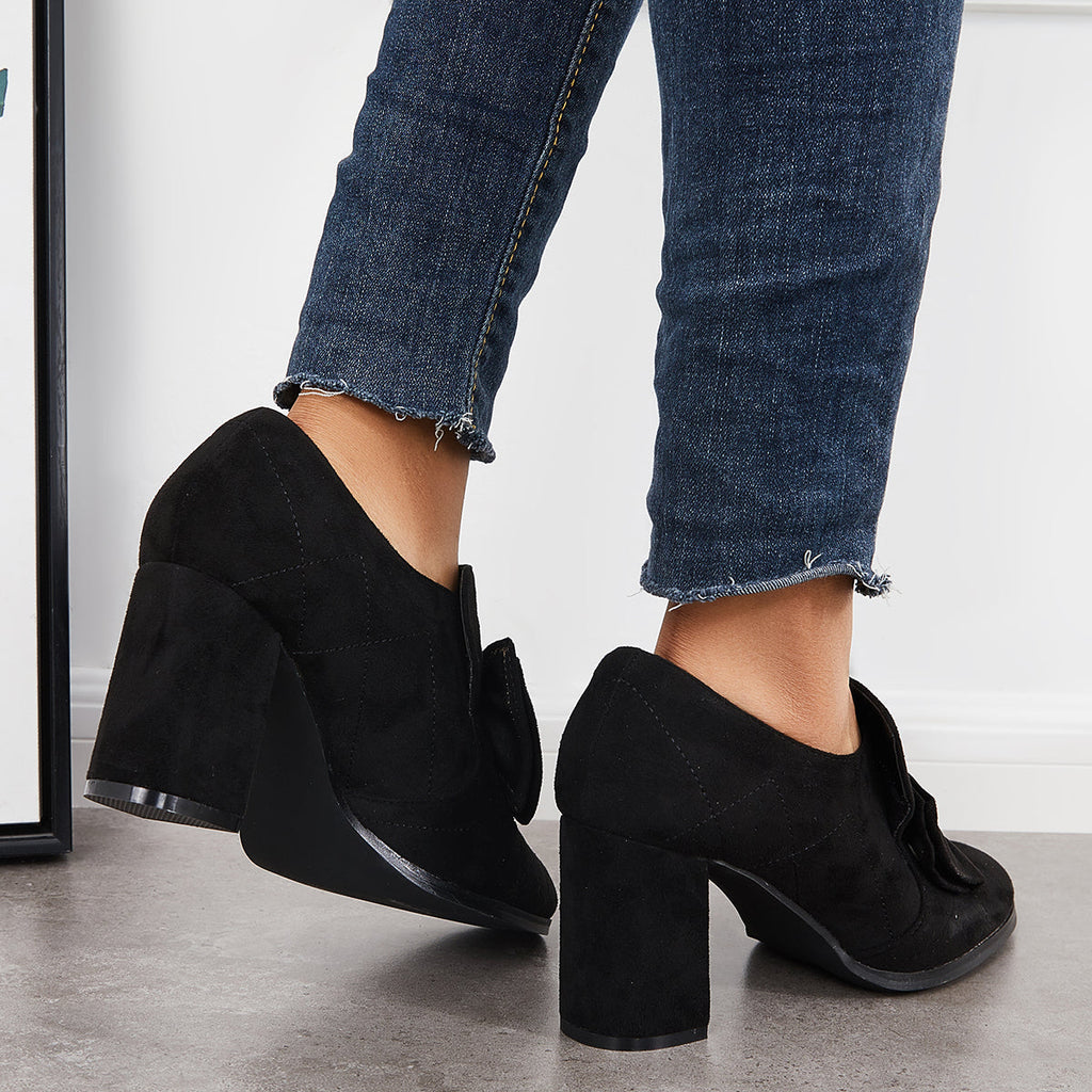Classic Orthopedic Pumps with Timeless Style