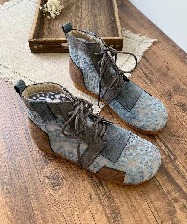 Graceful Orthopedic Boots for Modern Look