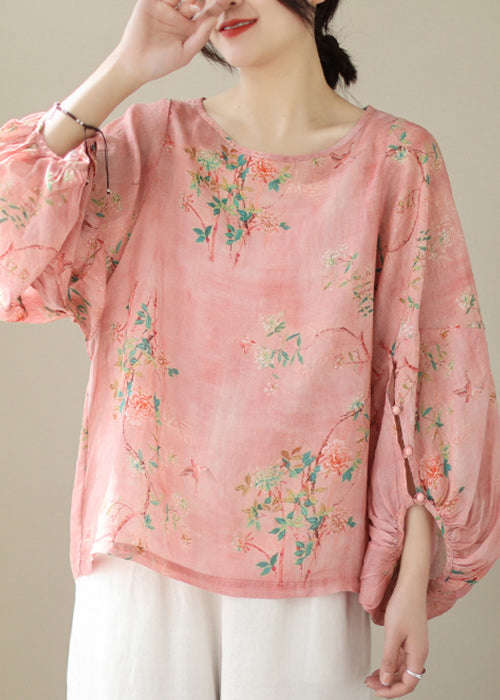 Well Tailored Top with a Graceful Silhouette