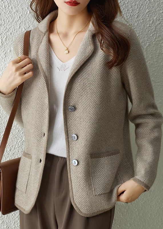 Classic Vintage & Enduringly Stylish Coat