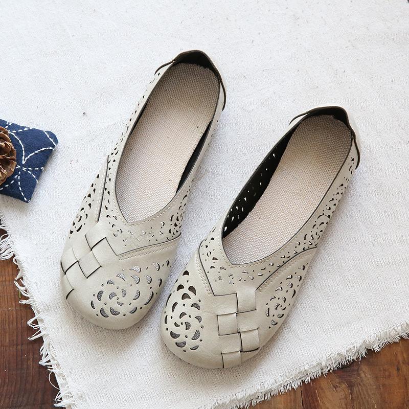 Chic Orthopedic Flats with Unique Design