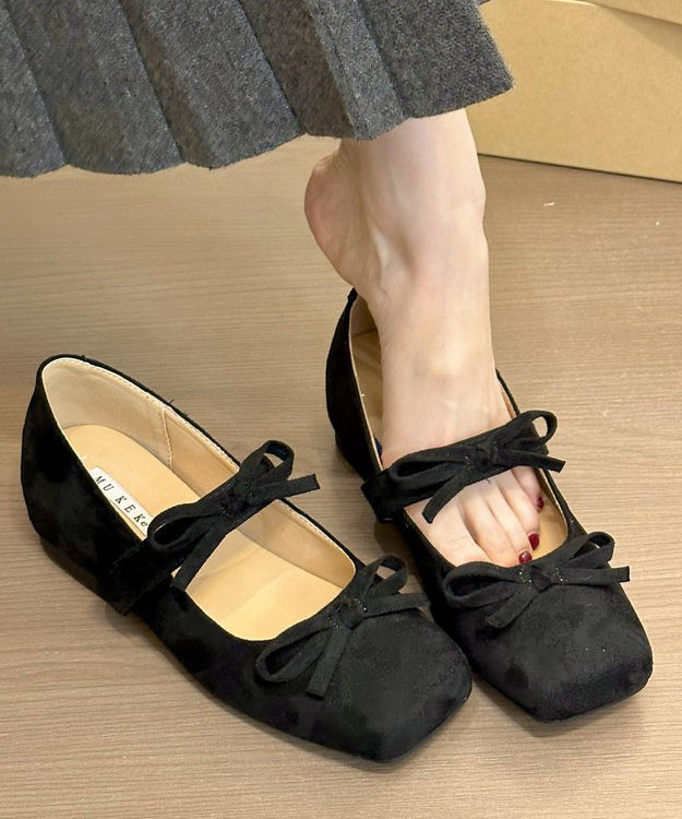 Graceful Orthopedic Shoes for Modern Look