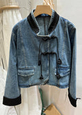 Effortlessly Elegant Coat with a Timeless Design