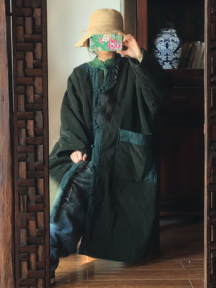 Classic Vintage & Enduringly Stylish Coat