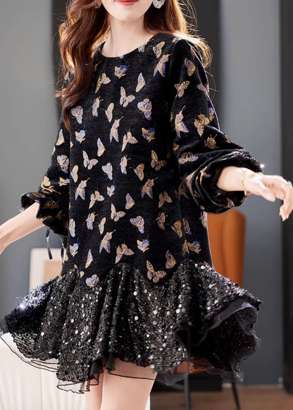 Well Tailored Dress with a Graceful Silhouette