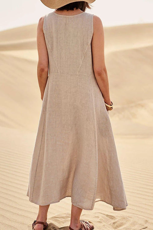 Sophisticated Dress with a Clean Classic Look