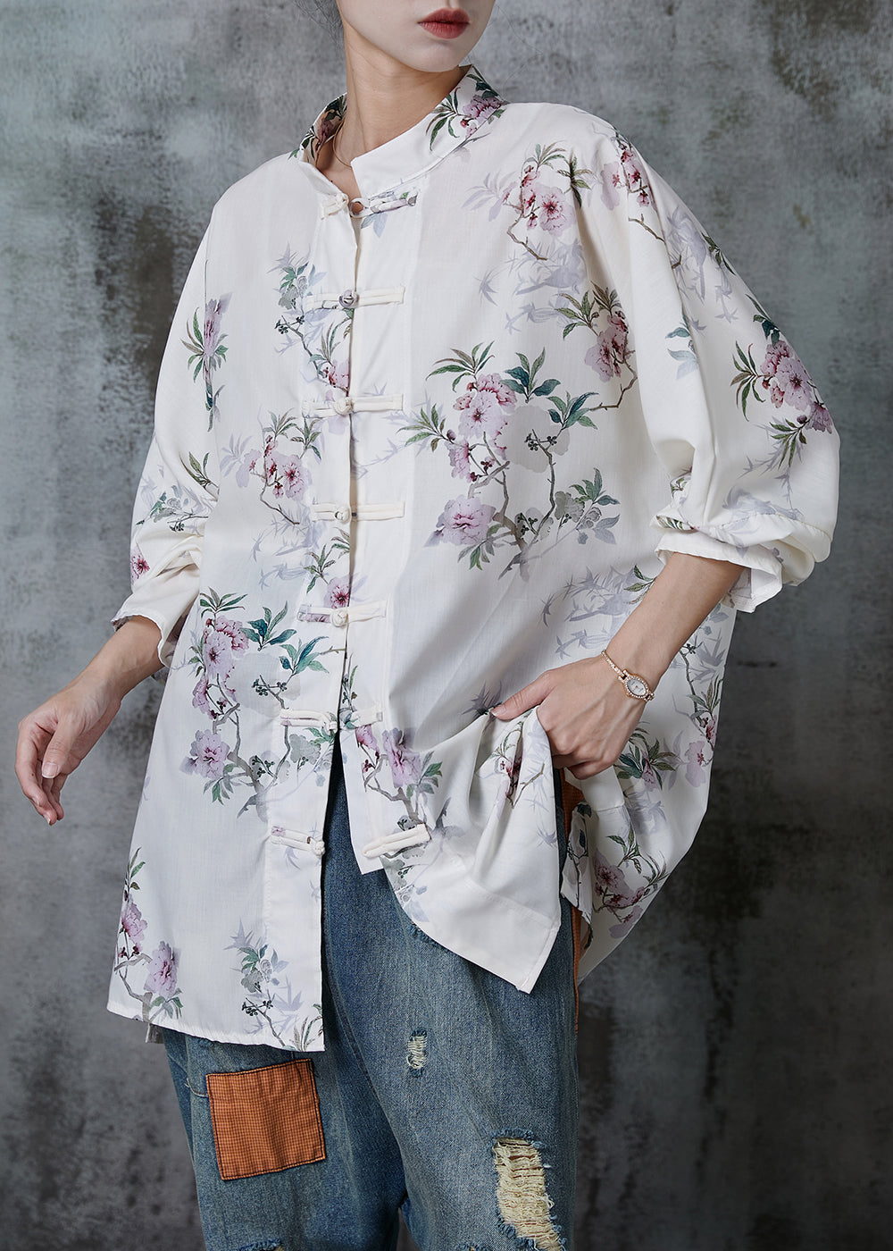 Elegantly Styled Blouse for Everyday Wear