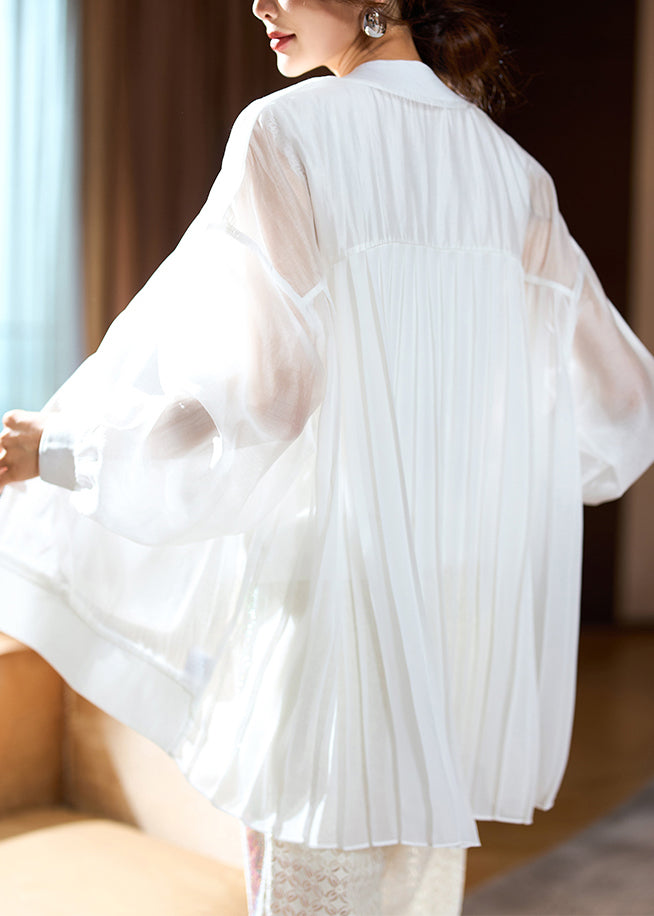 Effortlessly Elegant Coat with a Timeless Design