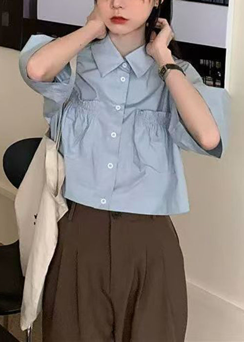 Classic Vintage Shirt with a Flattering Fit