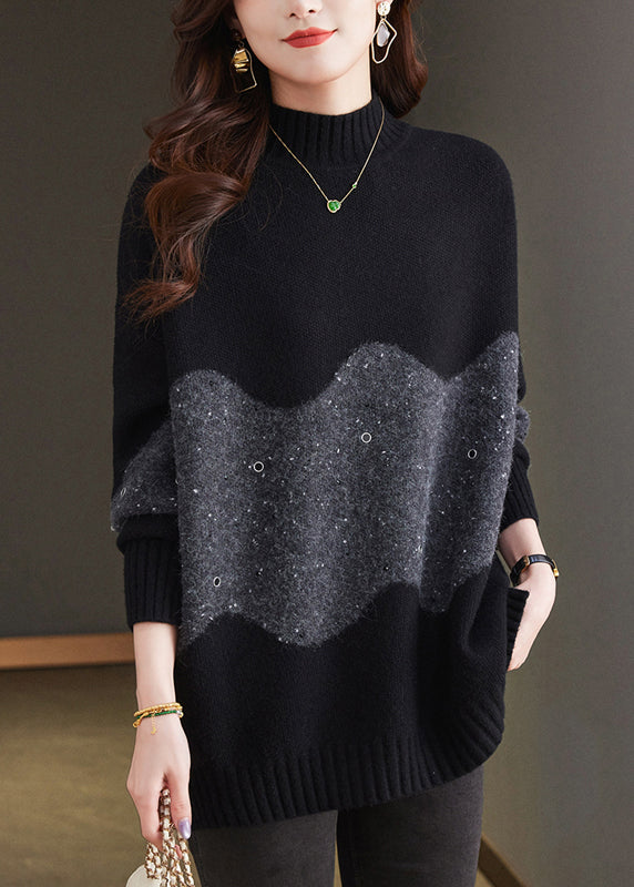 Well Tailored Sweater with a Graceful Silhouette