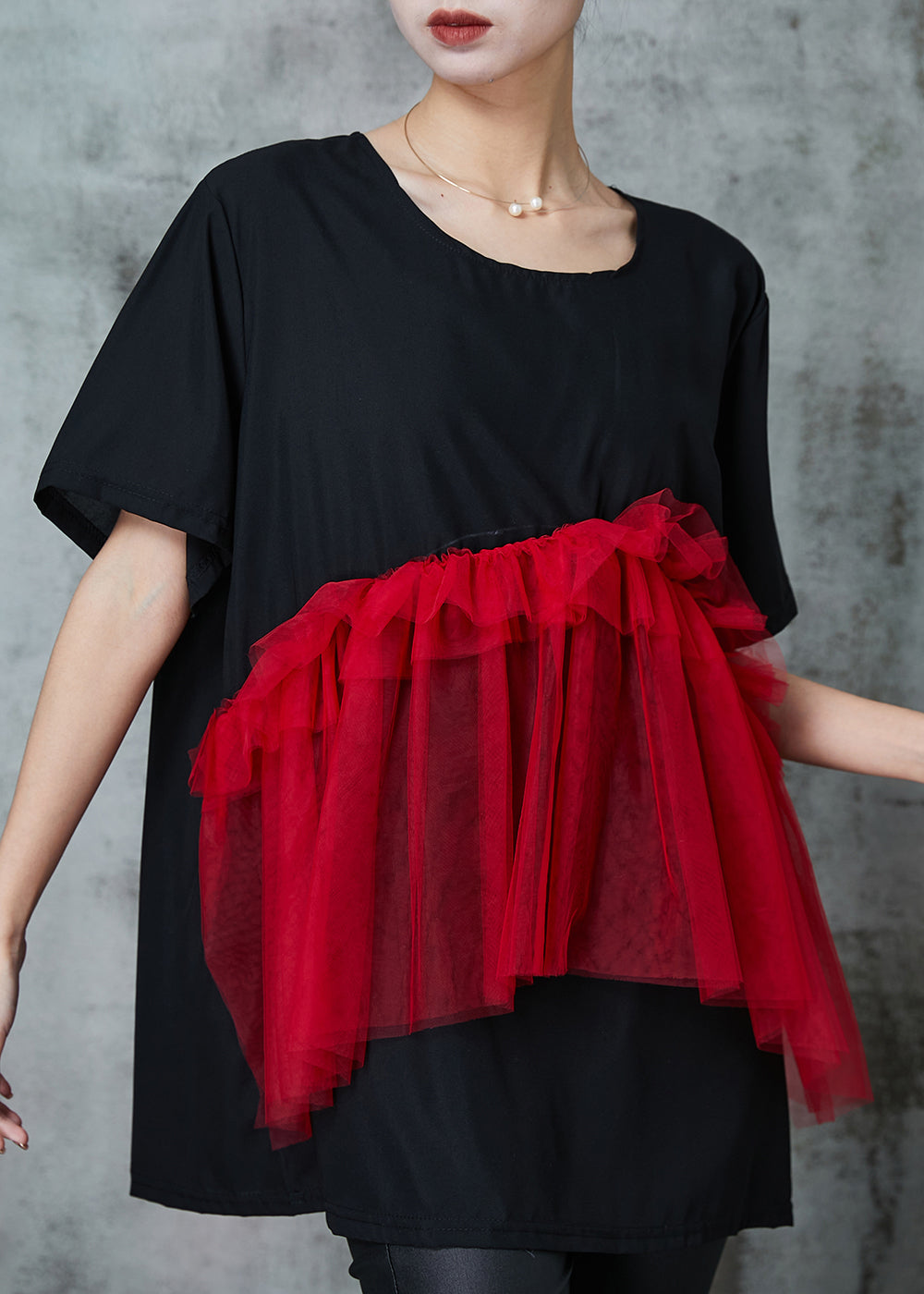Effortlessly Elegant Top with a Timeless Design
