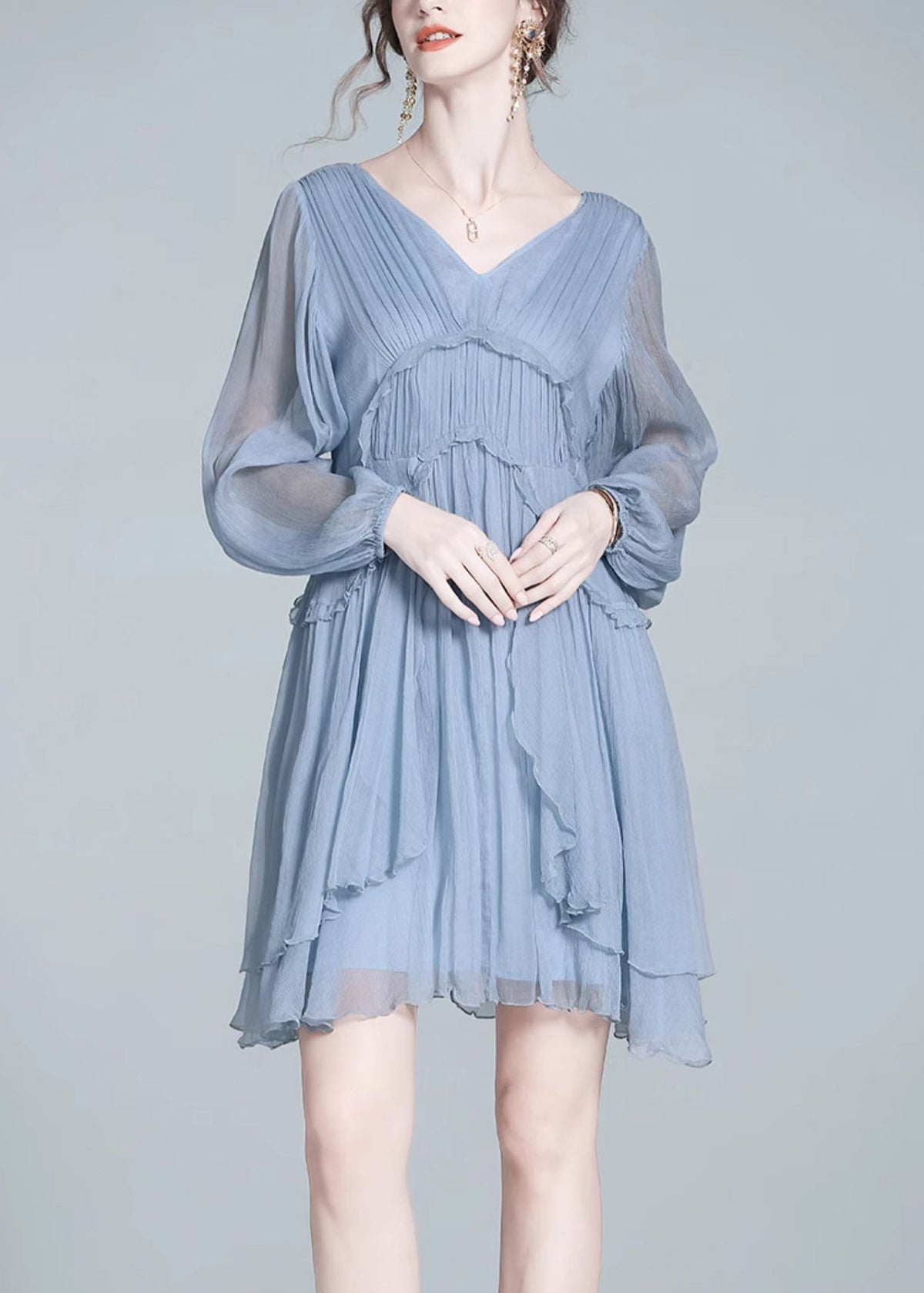 Classic Vintage Dress with a Flattering Fit