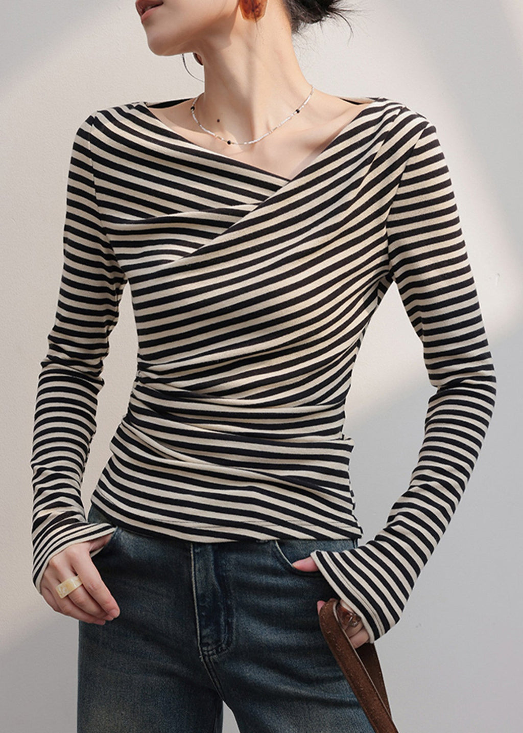 Effortlessly Elegant Shirt with a Timeless Design