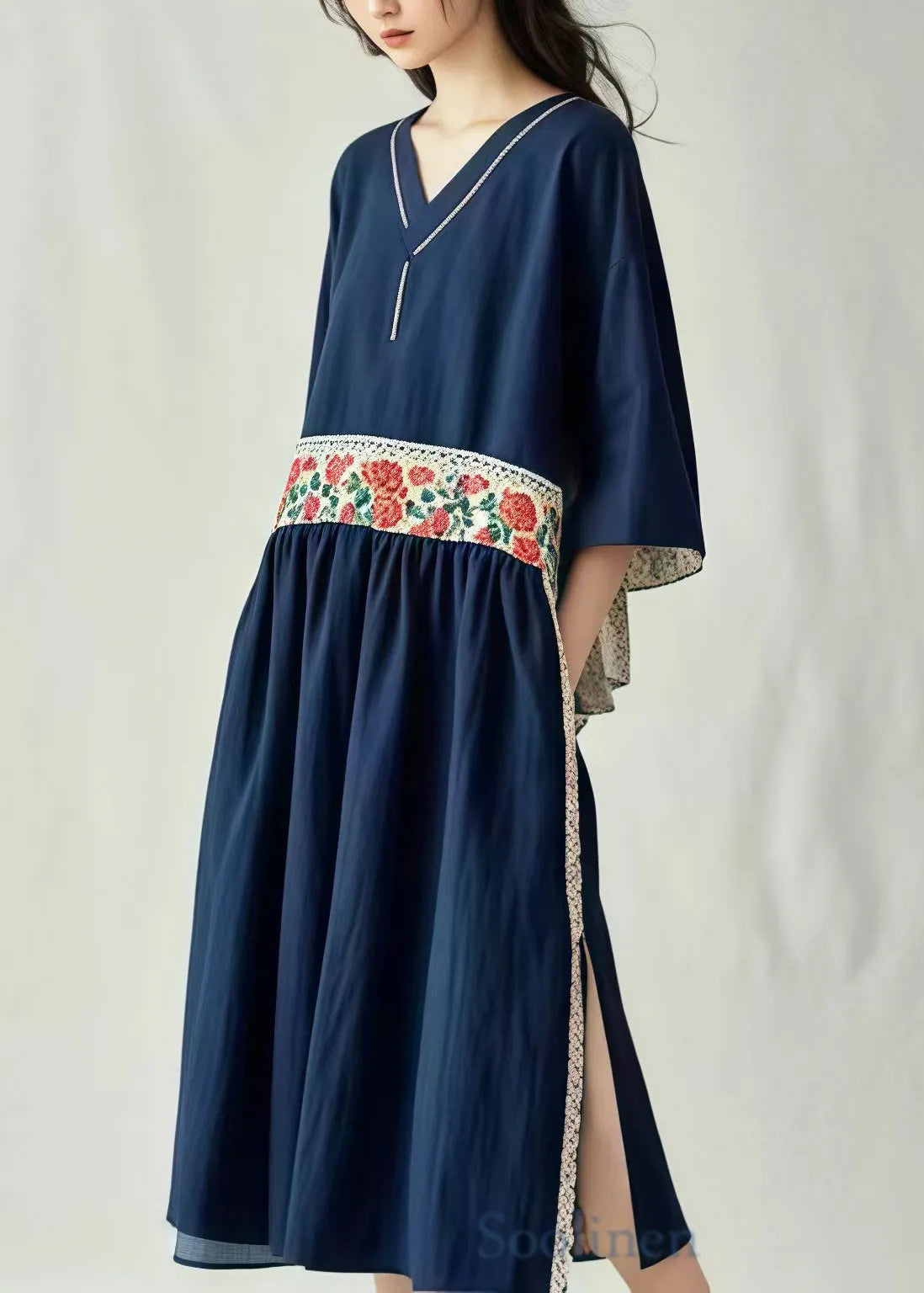 Beautifully Finished Dress in a Timeless Design