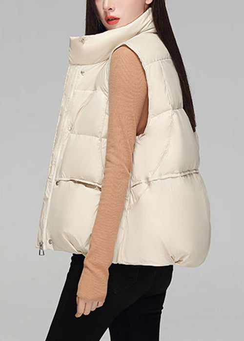 Effortlessly Elegant Coat with a Timeless Design