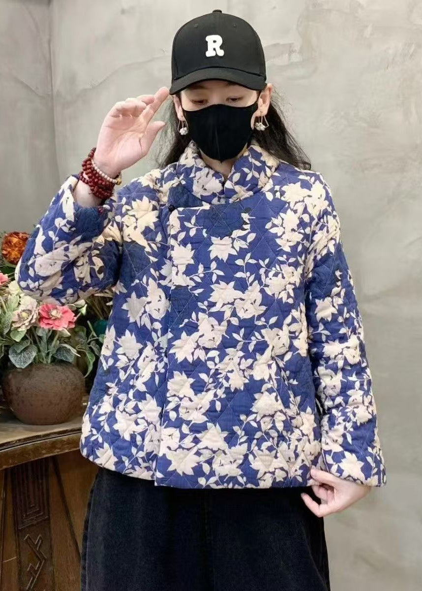 Elegantly Styled Coat for Everyday Wear