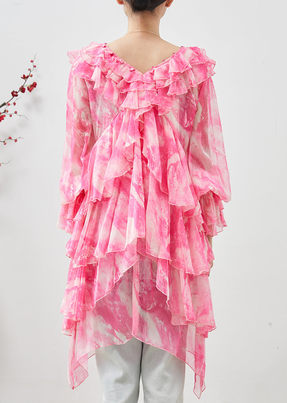 Well Tailored Dress with a Graceful Silhouette
