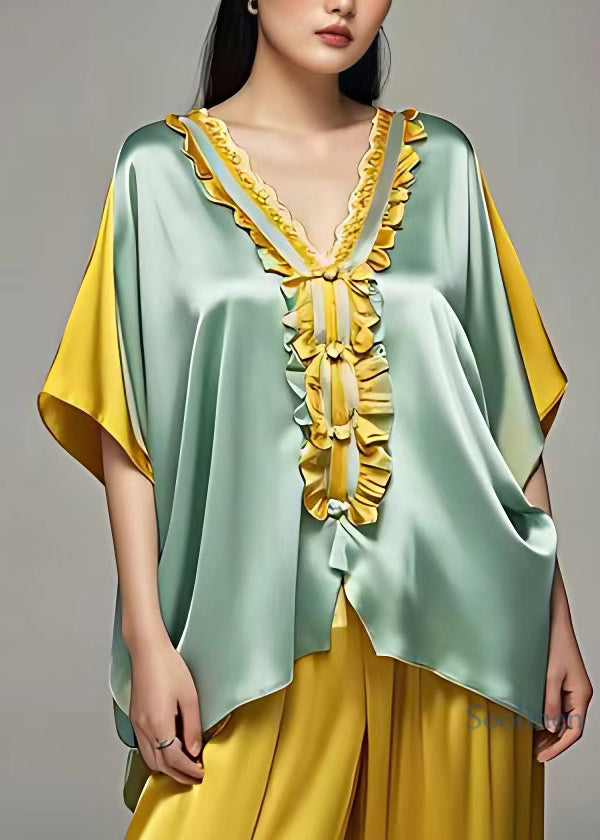 Classic Vintage Top with a Flattering Fit