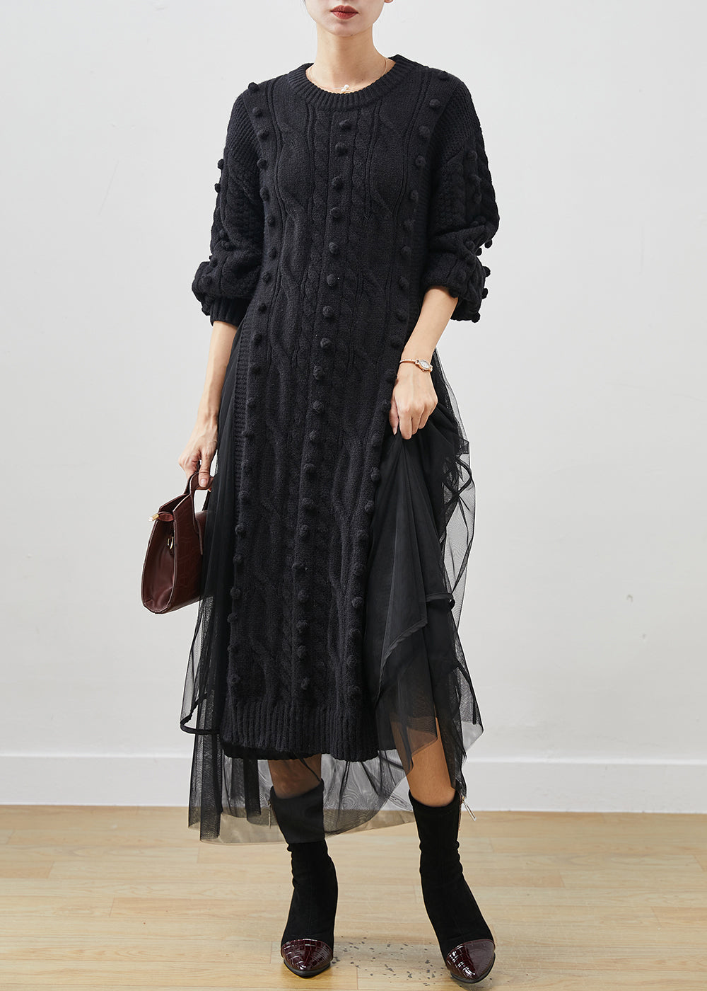 Effortlessly Elegant Sweater with a Timeless Design