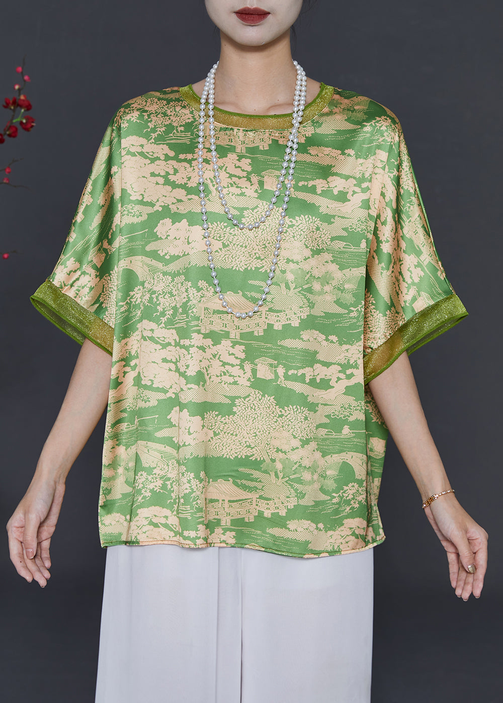 Polished Top with an Effortless Classic Look