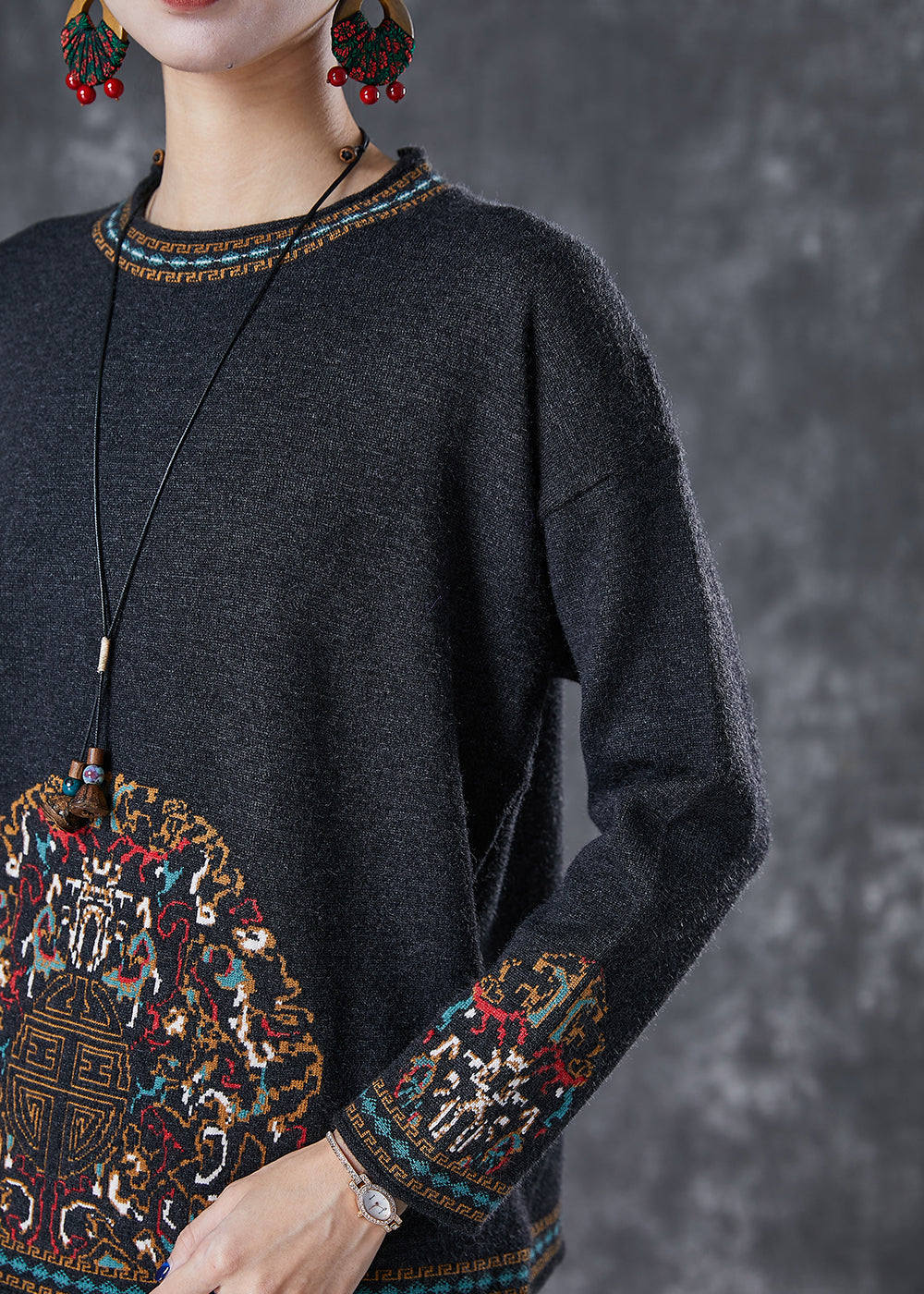 Sophisticated Blouse with a Clean Classic Look