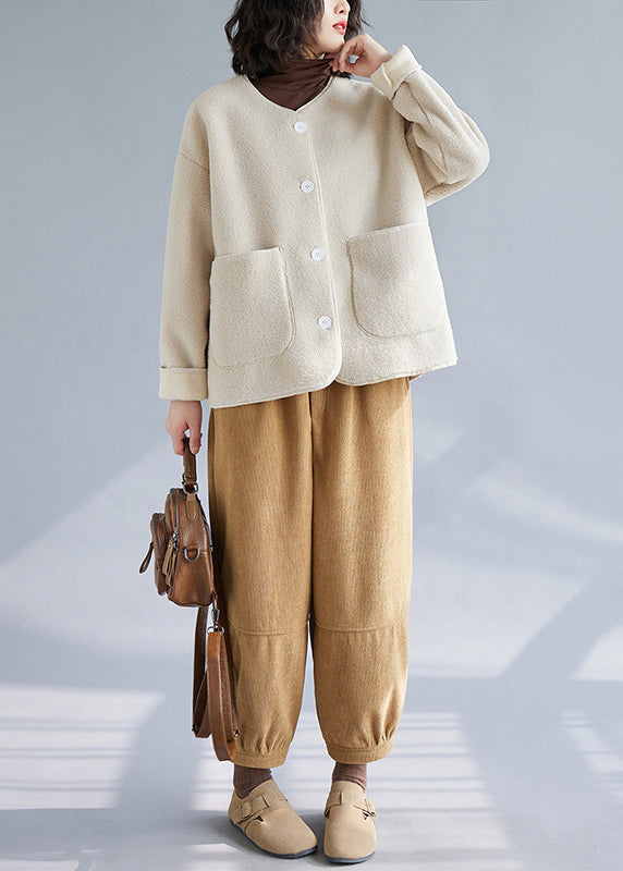Beautifully Finished Coat in a Timeless Design